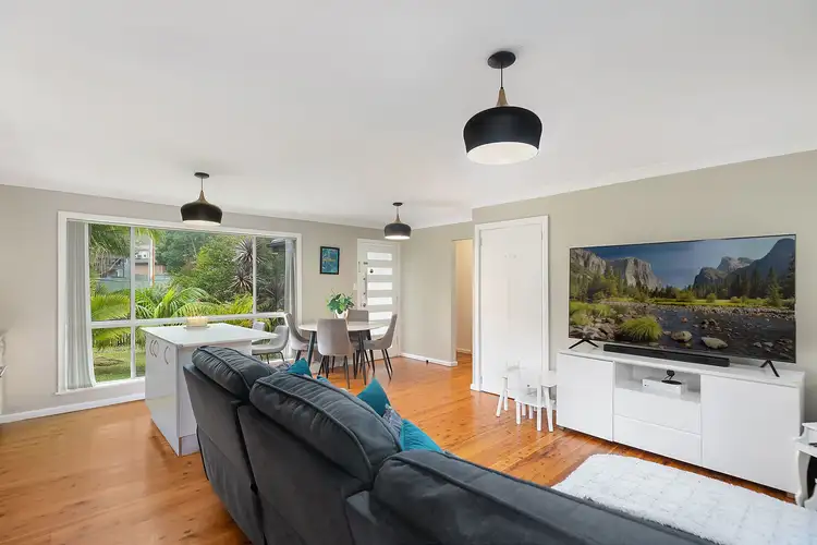 Third view of Homely house listing, 5 Daphne Close, Wyoming NSW 2250