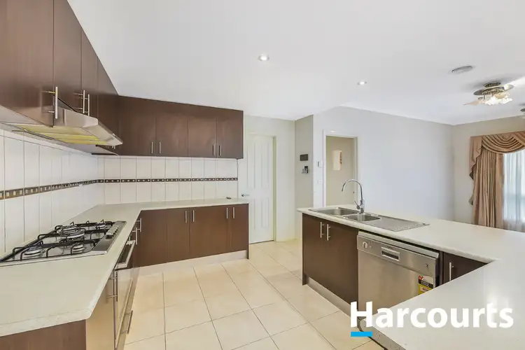 Fifth view of Homely house listing, 15 Statesman Circuit, Cranbourne East VIC 3977