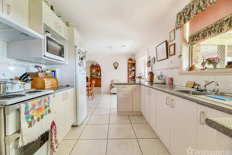 Second view of Homely house listing, 7 Elliot Close, Orange NSW 2800