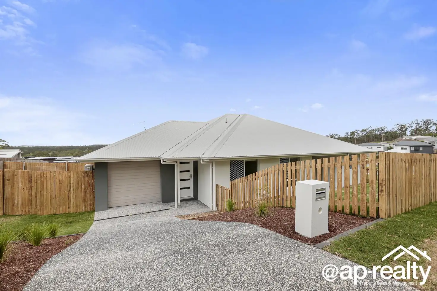Main view of Homely semi-detached listing, 11 Pemswood Close, Deebing Heights QLD 4306