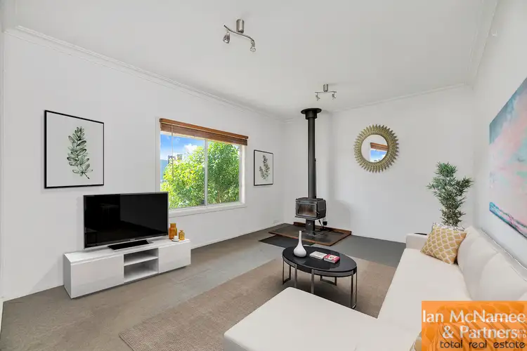 9B Hincksman Street, Queanbeyan East NSW 2620