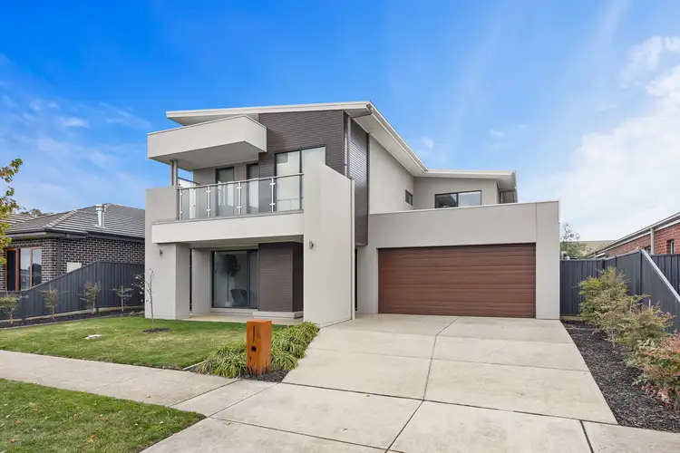 50 Cinnamon Drive, Lake Gardens VIC 3355