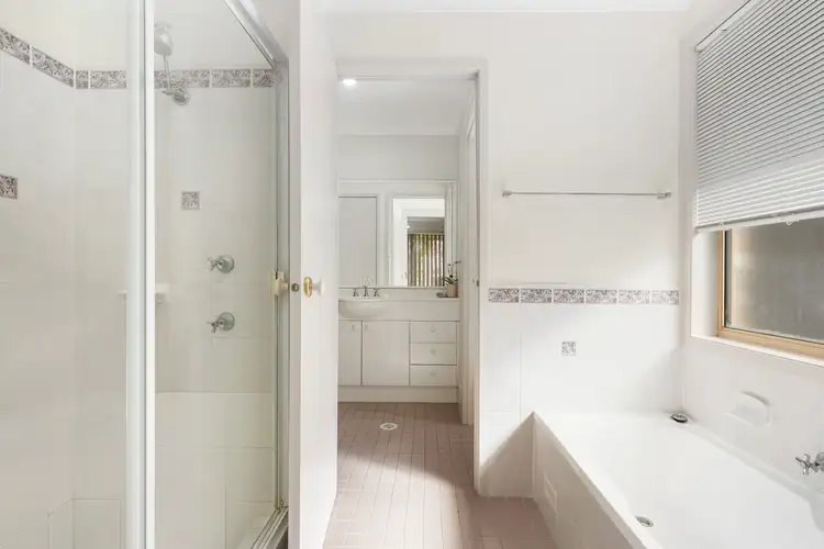 Fifth view of Homely house listing, 3 Hilldale Drive, Cameron Park NSW 2285