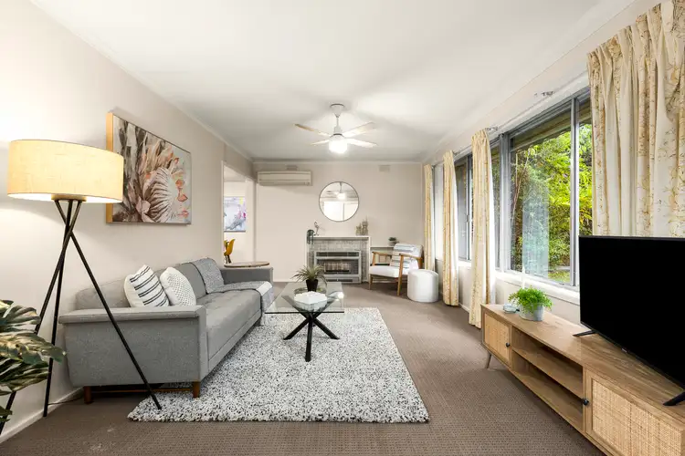 Second view of Homely house listing, 3 Walhalla Court, Mooroolbark VIC 3138