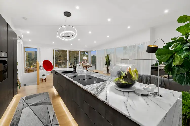 2/8 Hopetoun Terrace, Lorne VIC 3232