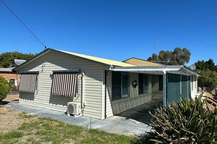 3 Scott Street, York WA 6302