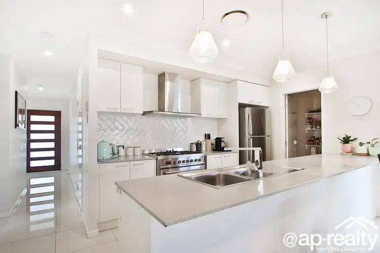 45 Pallara Avenue, Pallara QLD 4110