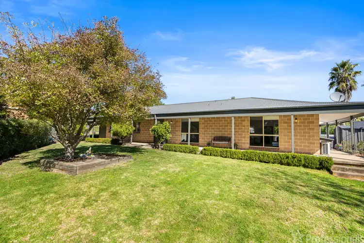 7 Lyrebird Place, Orange NSW 2800