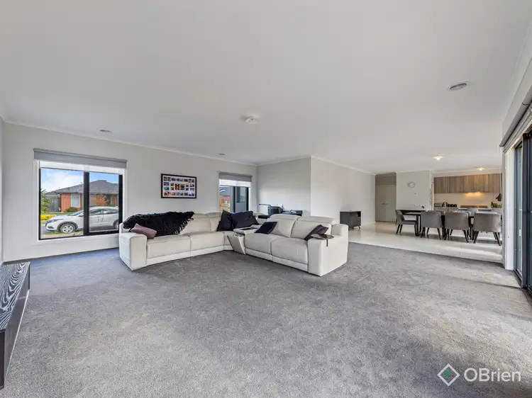 Third view of Homely house listing, 2 Bambury Close, Koo Wee Rup VIC 3981