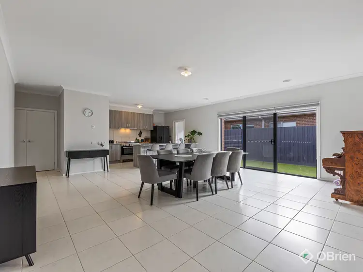 Fourth view of Homely house listing, 2 Bambury Close, Koo Wee Rup VIC 3981