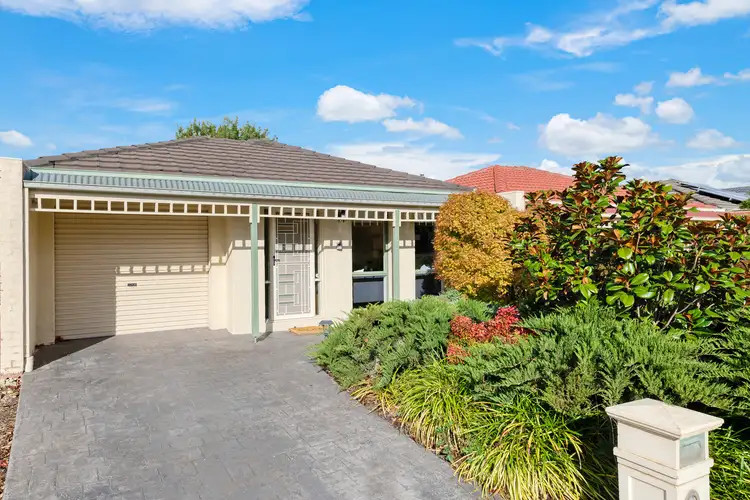 107 Catherine Drive, Hillside VIC 3037