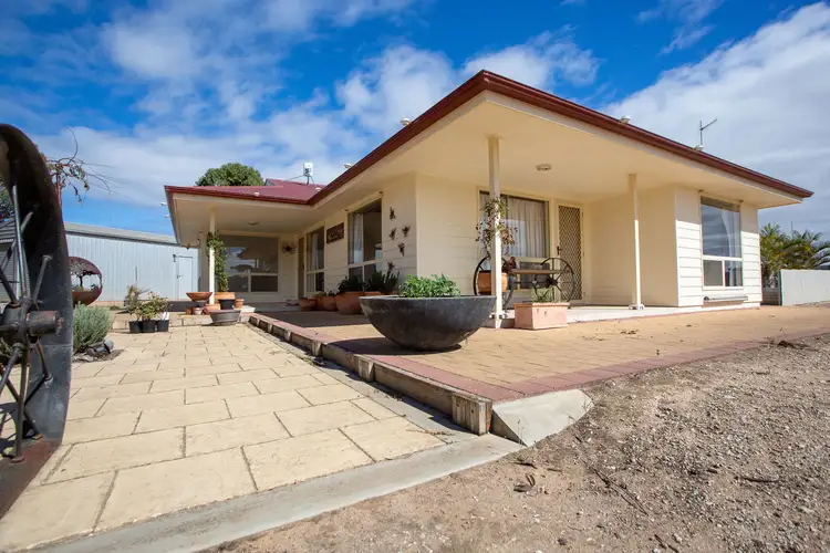 6 Chalmers Road, Port Neill SA 5604