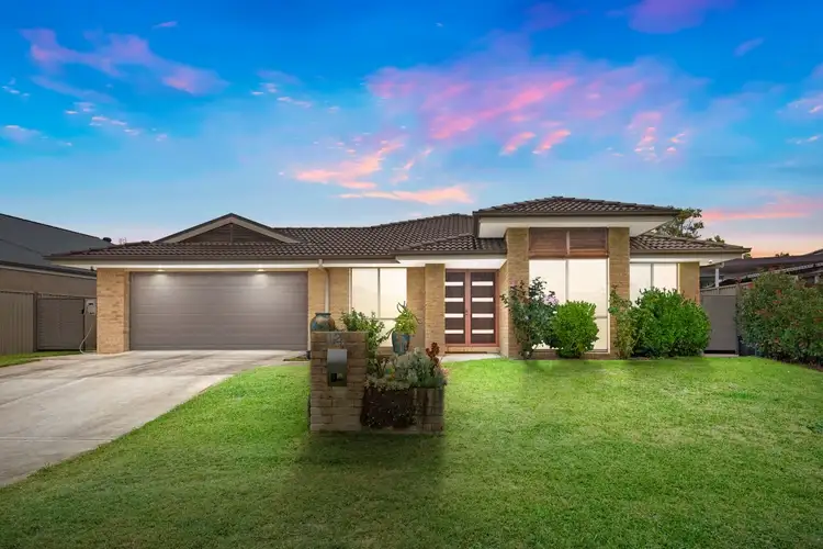12 Errol Crescent, Heddon Greta NSW 2321