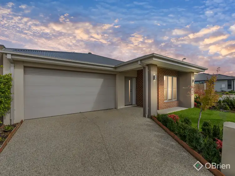 2 Hopkins Street, Clyde VIC 3978