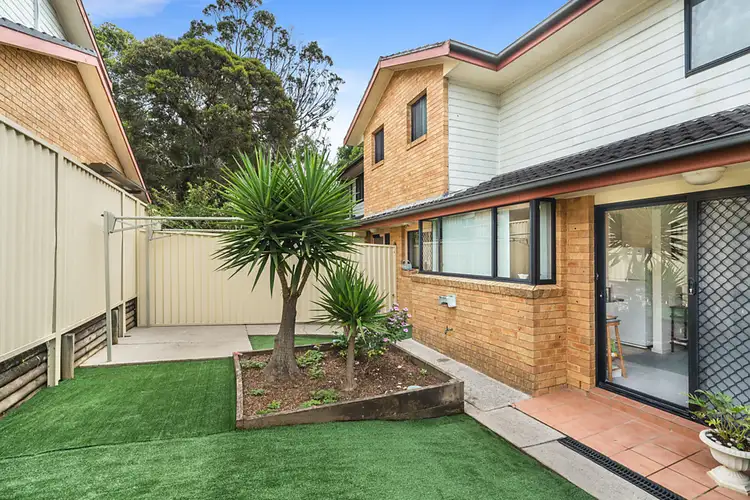Main view of Homely townhouse listing, 5/19 Shortland Avenue, Lurnea NSW 2170