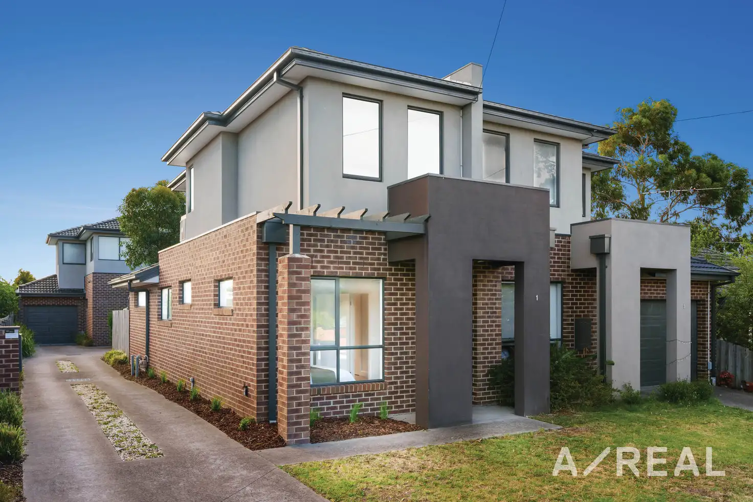 Main view of Homely townhouse listing, 1/17 Tullius Avenue, Oakleigh East VIC 3166