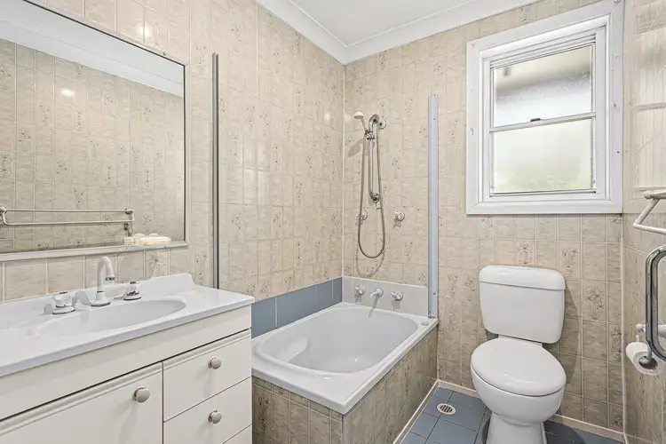 Fourth view of Homely house listing, 10 Venn Street, Berkeley NSW 2506