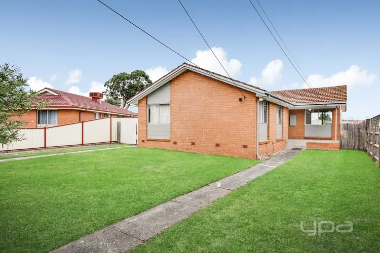 6 Werona Court, Meadow Heights VIC 3048