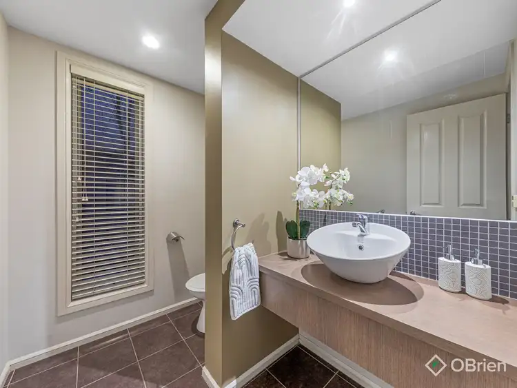 Fourth view of Homely house listing, 5 Sunhill Way, Berwick VIC 3806
