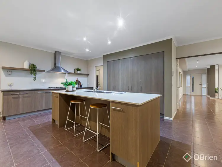 Fifth view of Homely house listing, 5 Sunhill Way, Berwick VIC 3806