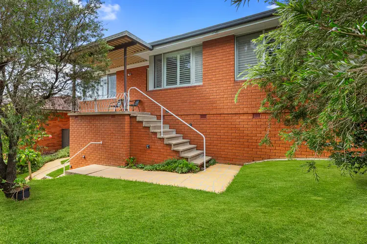 48 Oak Road, Kirrawee NSW 2232