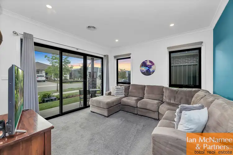 Fifth view of Homely house listing, 33 Zealie Bend, Googong NSW 2620