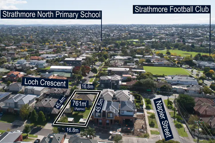 18 Loch Crescent, Strathmore VIC 3041