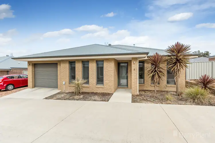 Main view of Homely unit listing, 2/22a Emmett Street, Golden Square VIC 3555