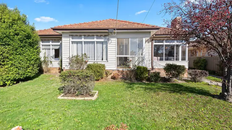 13 Williams Street, Wendouree VIC 3355