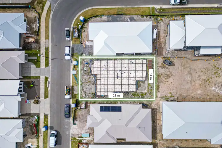 5 Snowy Crescent, Nirimba QLD 4551