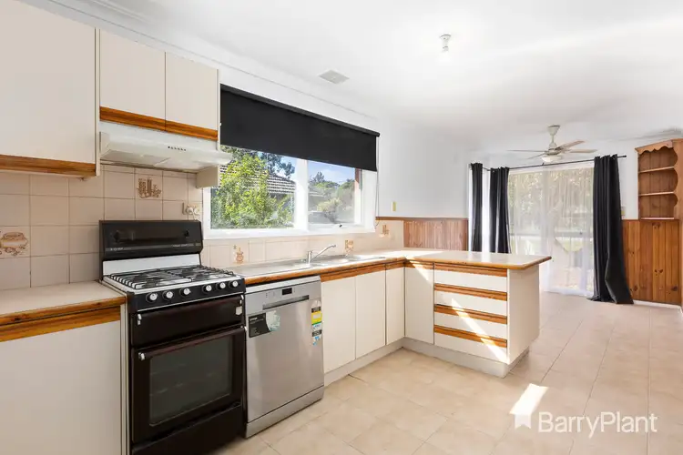 Fifth view of Homely house listing, 6 Begonia Avenue, Bayswater VIC 3153