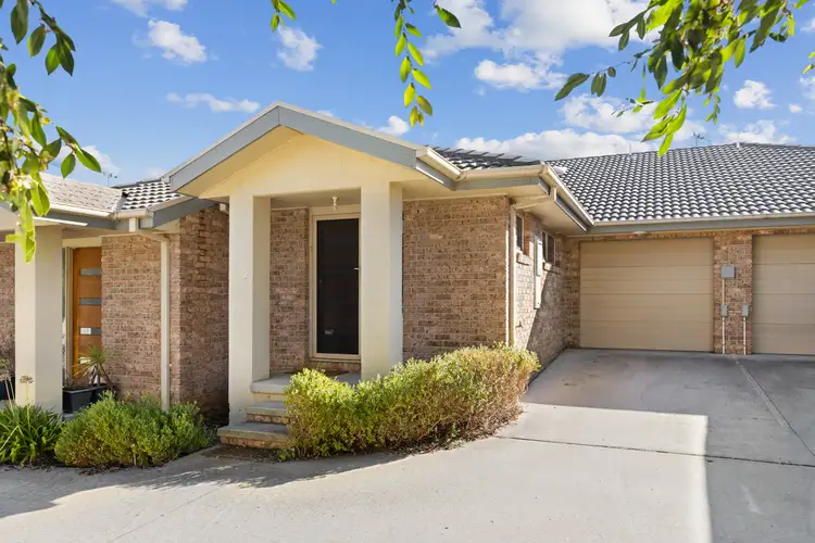 Main view of Homely townhouse listing, 2/5 Waterloo Street, Queanbeyan NSW 2620