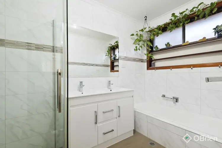 Sixth view of Homely house listing, 14 Evonne Court, Endeavour Hills VIC 3802