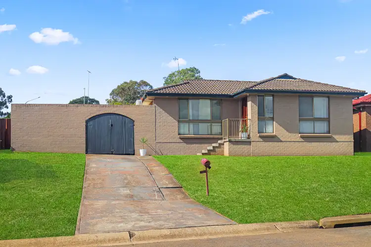 20 Alpine Circuit, St Clair NSW 2759