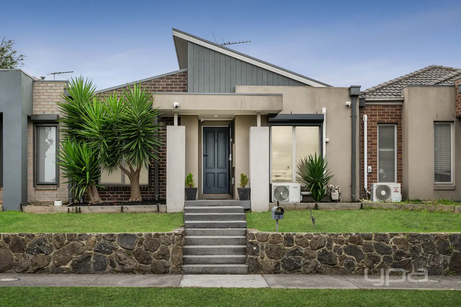 Main view of Homely house listing, 3 Yorkshire Terrace, Craigieburn VIC 3064
