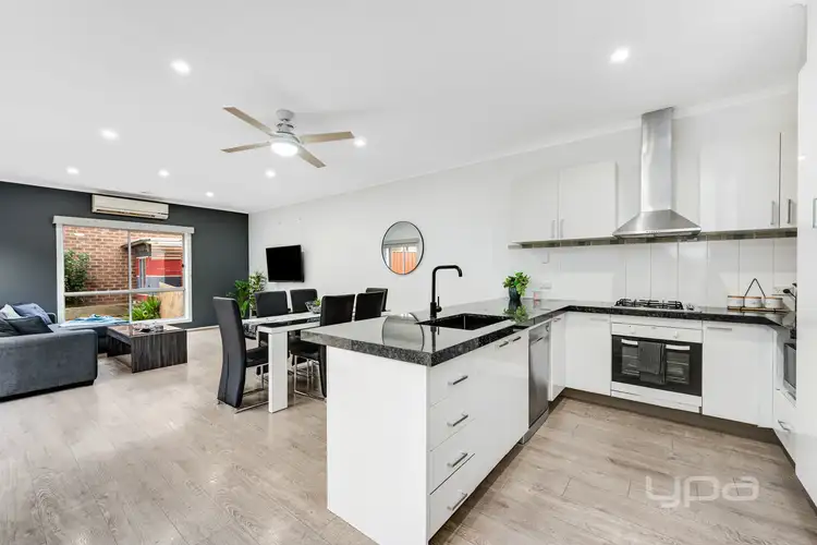 Fifth view of Homely house listing, 3 Yorkshire Terrace, Craigieburn VIC 3064
