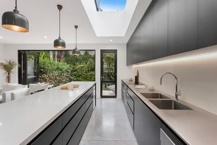 Fifth view of Homely house listing, 122 Woodland Street, Balgowlah NSW 2093