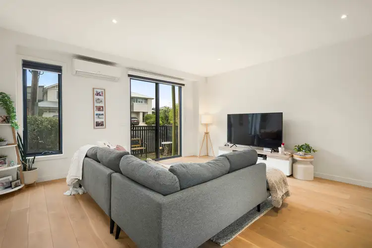 Fifth view of Homely unit listing, 8A Galbraith Close, Strathmore VIC 3041