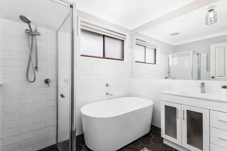 Fifth view of Homely house listing, 19 Hugh Place, Kings Langley NSW 2147