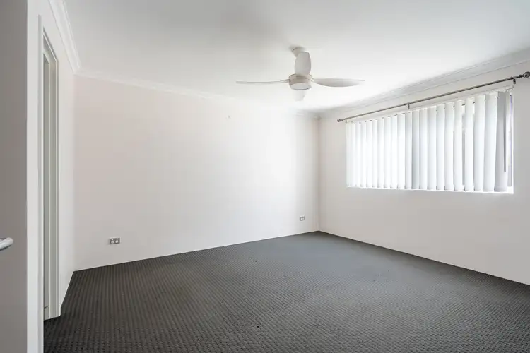 Fifth view of Homely house listing, 20 Pinegrove Vista, Meadow Springs WA 6210