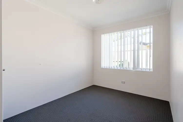 Seventh view of Homely house listing, 20 Pinegrove Vista, Meadow Springs WA 6210