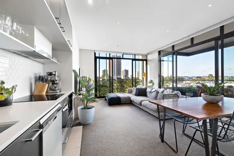 416/2 McGoun Street