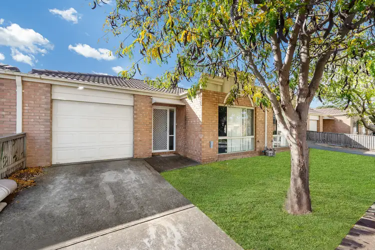Main view of Homely unit listing, 7 Tintern Loop, Hillside VIC 3037