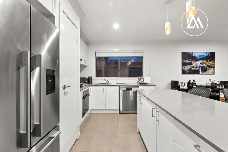 Fourth view of Homely house listing, 6 Harlaw Court, Langwarrin VIC 3910