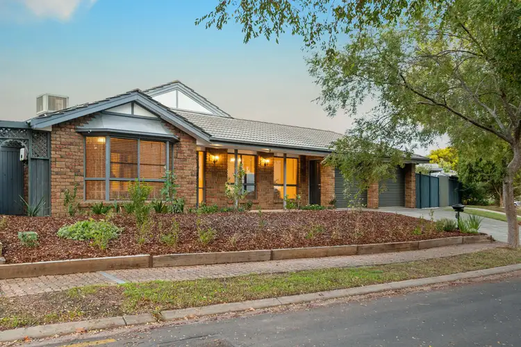19 Smugglers Drive, Seaford Rise SA 5169