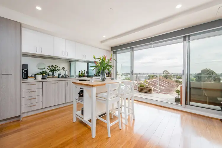 305/7 Warrs Avenue, Preston VIC 3072