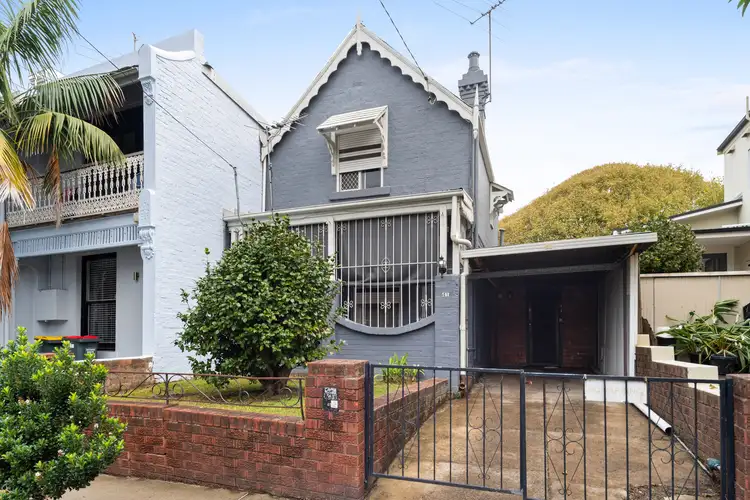 41 Simmons Street