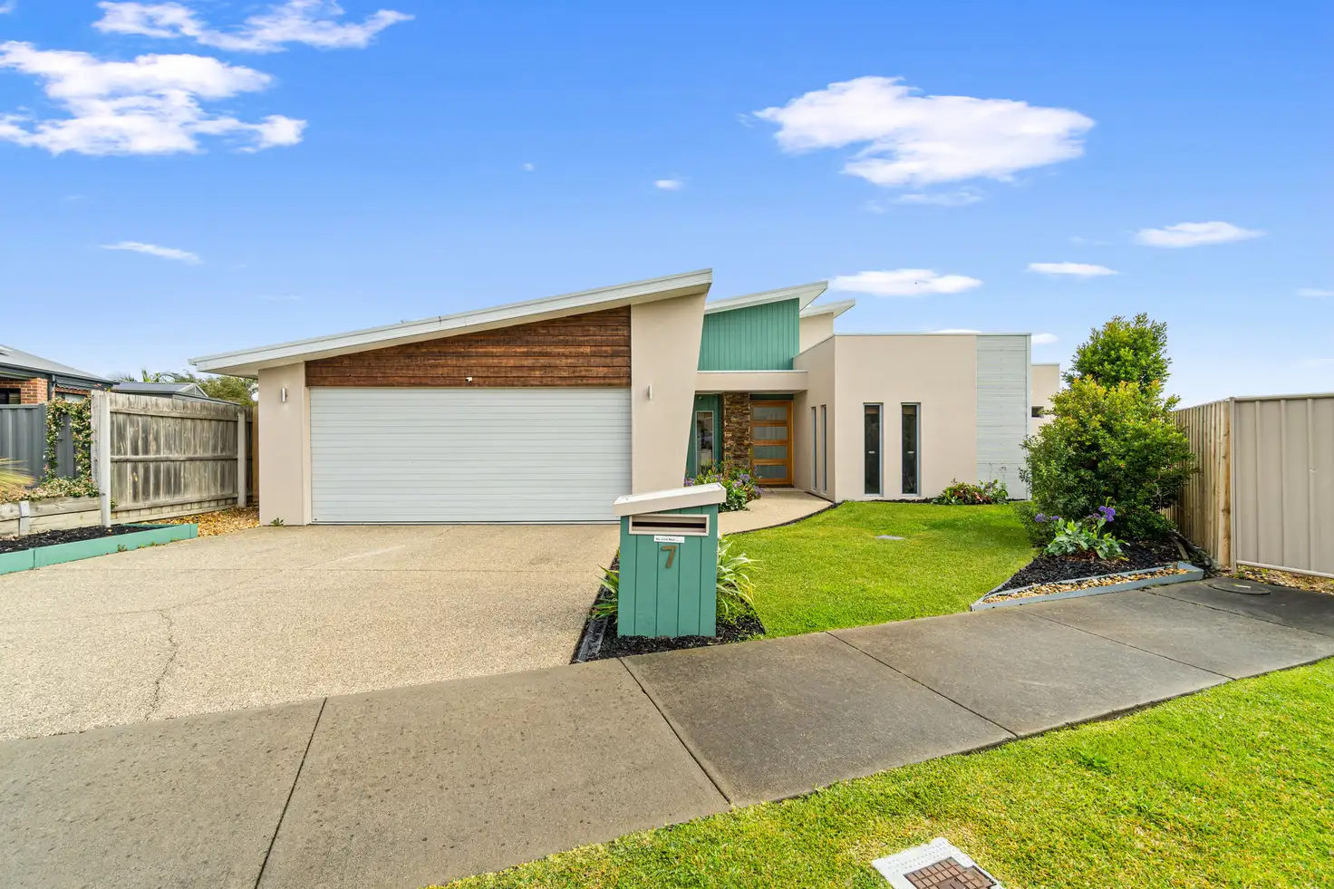 Main view of Homely house listing, 7 Crestmont Court, Traralgon VIC 3844