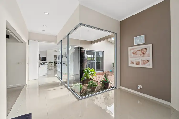 Second view of Homely house listing, 7 Crestmont Court, Traralgon VIC 3844