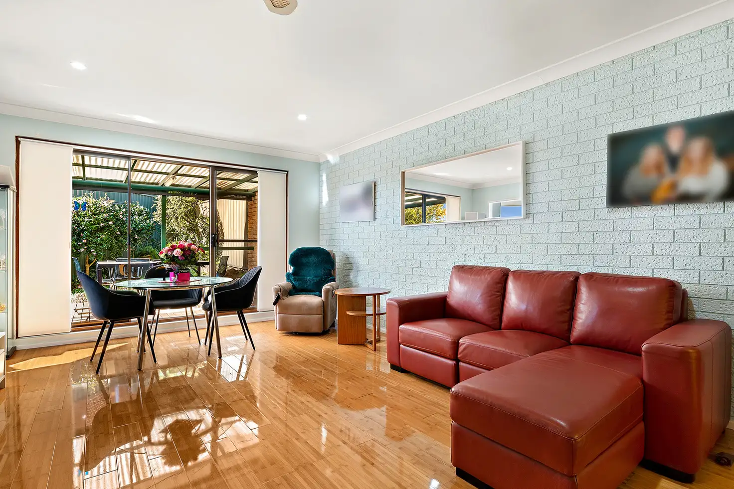 Main view of Homely townhouse listing, 7/4-6 Dernancourt Avenue, Engadine NSW 2233